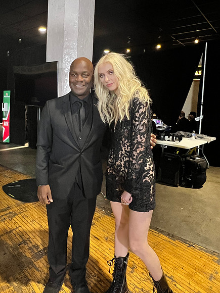 Joseph Hobbs and Taylor Momsen